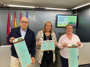 El programa ‘Hacemos barrio’ ofrece en el Centro Ágora 30 charlas divulgativas para “fomentar la cultura y favorecer los vínculos vecinales”