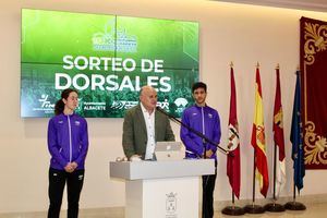 La 10 K Nocturna registra 7.450 preinscripciones, y tras el sorteo realizado, ya pueden adquirir el dorsal los 5.000 atletas que correrán esta prueba “internacional y del máximo nivel”