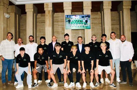 Manuel Serrano felicita al Villacerrada FS Juvenil por su ascenso a la División de Honor: “Sois un orgullo para la ciudad y una esperanza para el deporte”