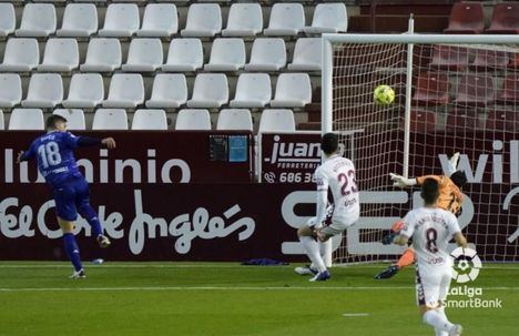 0-1.- Tras el ridículo frente al Alcorcón en el Carlos Belmonte, el Albacete está muy cerca del descenso, y Menéndez y Víctor Varela siguen sin dimitir
 