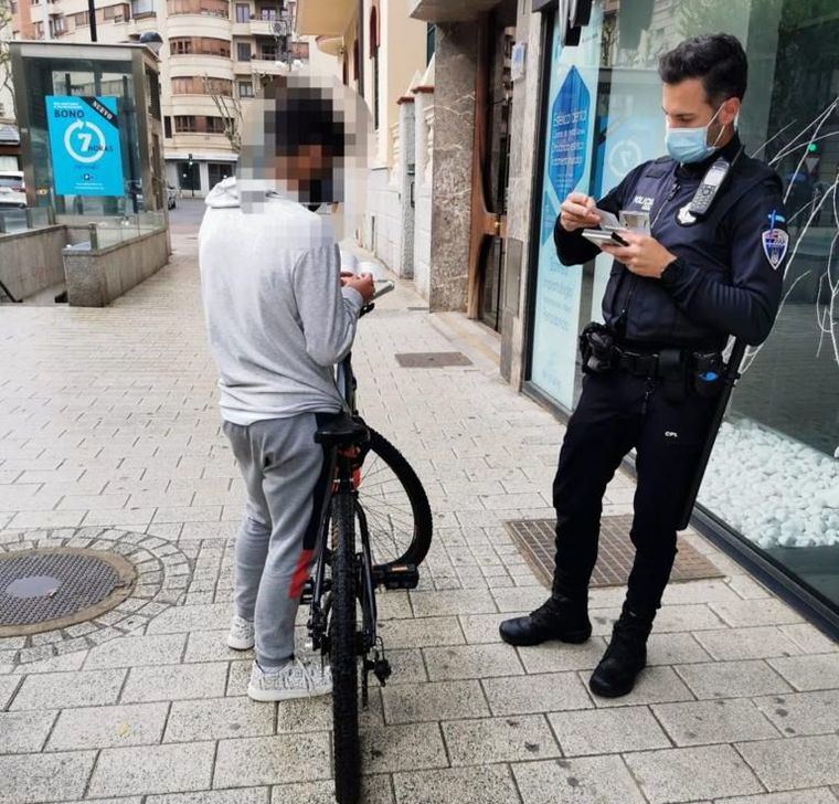 La Policía Local de Albacete pone en marcha una campaña para fomentar el correcto uso de bicicletas y vehículos de movilidad personal por las calles de nuestra capital