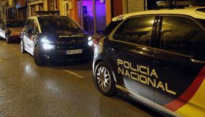 La Policía Nacional detiene a tres personas que causaron lesiones graves a un joven durante una pelea en "La Zona"