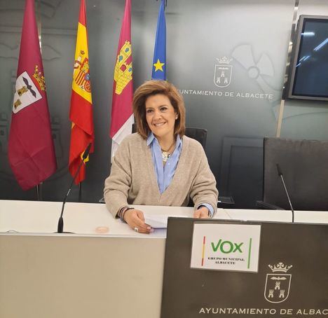 Rosario Velasco, concejala de Vox en el Ayuntamiento: “El alcalde nos ha venido a contar una situación de un Albacete irreal e ideal, que nada tiene que ver con la realidad