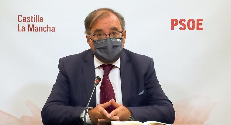 El PSOE cree que a Núñez le falta 'coherencia' y le afea no apoyar a Page en la supresión de la mascarilla al aire libre