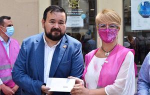 Acepain recibe de la Diputación de Albacete un donativo de 800 euros en el acto del Día del Superviviente de Cáncer