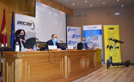 Emilio Sáez valora los primeros diez meses de la normativa que regula los Vehículos de Movilidad Personal en Albacete
 