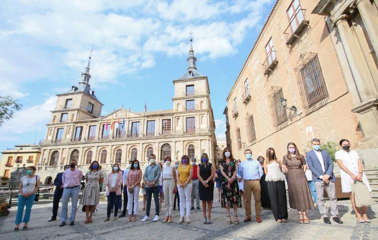Instituciones, partidos y ciudadanía de Castilla-La Mancha se unen para condenar los últimos asesinatos machistas