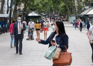 Coronavirus.- Pedro Sánchez anuncia que las mascarillas dejarán de ser obligatorias el 26 de junio al aire libre