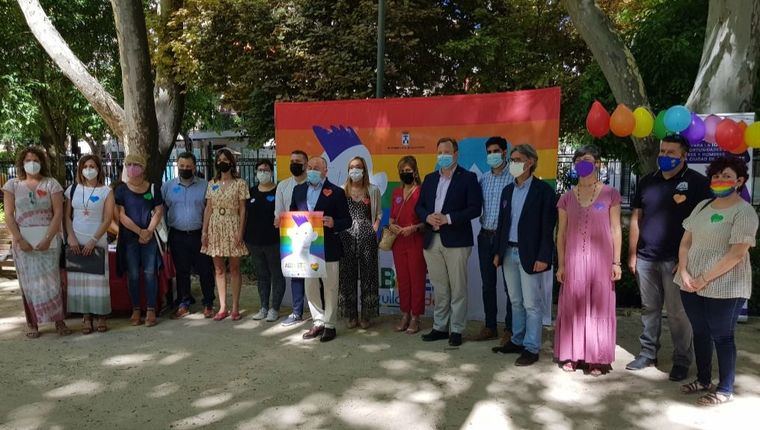 El Ayuntamiento de Albacete promoverá la creación del Consejo de Colectivos LGTBI en desarrollo del Plan de Igualdad que contempla un eje temático en esta materia