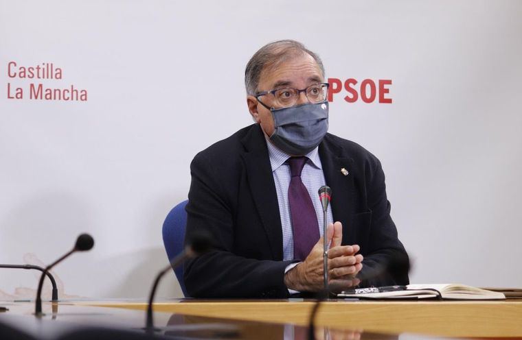 El PSOE afirma que Núñez va 'a remolque' de Page en el apoyo al sector ganadero: 'Siempre llega tarde, mal y nunca'