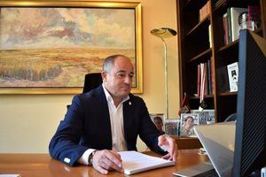 El alcalde Emilio Sáez, afirma que el Ayuntamiento está “muy comprometido” con la Red de Ciudades por el Clima de la FEMP y su modelo de desarrollo