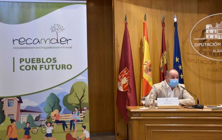 El Ayuntamiento de Albacete trabaja para extender la fibra óptica a las pedanías y a los núcleos diseminados de la capital