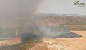 Incendios.- Declaran el nivel 1 de alerta en el fuego de Tobarra por posible afección a bienes de naturaleza no forestal