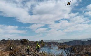 Incendios.- Los efectivos de la UME desplazados a Liétor se repliegan ante la positiva evolución del incendio