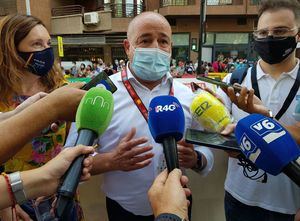 Emilio Sáez: “Albacete se ha volcado con la Vuelta Ciclista a España y la organización de este importante evento internacional lo ha hecho con nosotros”