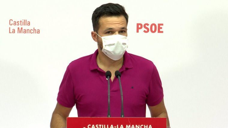 El PSOE afea el 'silencio decepcionante' de Núñez ante la defensa de Casado del trasvase: 'Se doblega ante su líder'