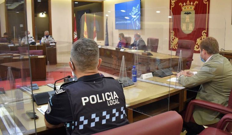La policía reforzará servicio en horario nocturno de cara a los actos festivos de Albacete