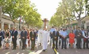 Santi Cabañero asiste a la Eucaristía de homenaje a la patrona de Albacete en el día en el que se habría celebrado la tradicional Ofrenda de Flores