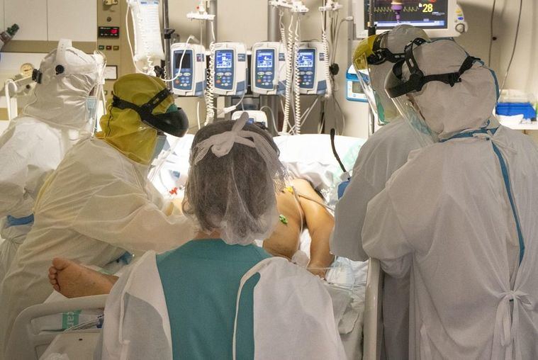 Continúa la reducción de hospitalizados por COVID-19 en Castilla-La Mancha, con menos de 150 ingresados, 83 nuevos casos y 3 fallecidos