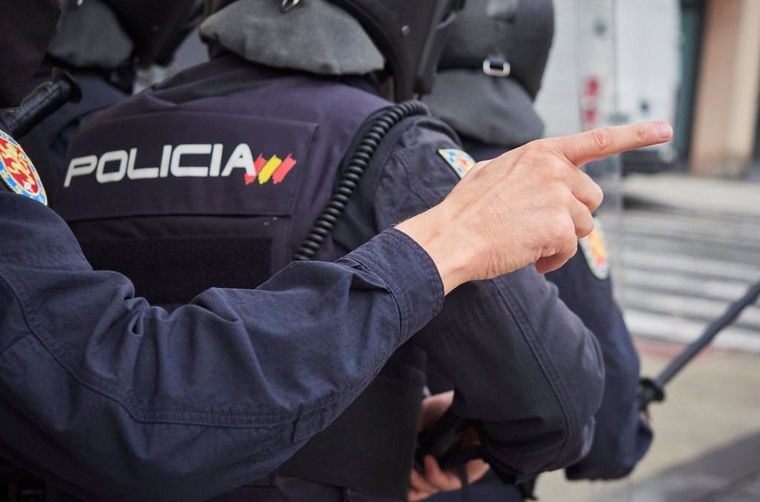 Sucesos.- Quince detenidos en 9 ciudades, entre ellas Albacete, por distribuir material sexual infantil en Twitter
