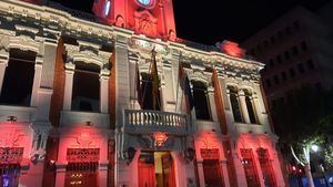 El Grupo Municipal VOX Albacete, se queja respecto a la deficiente iluminación de las fachadas de los edificios municipales