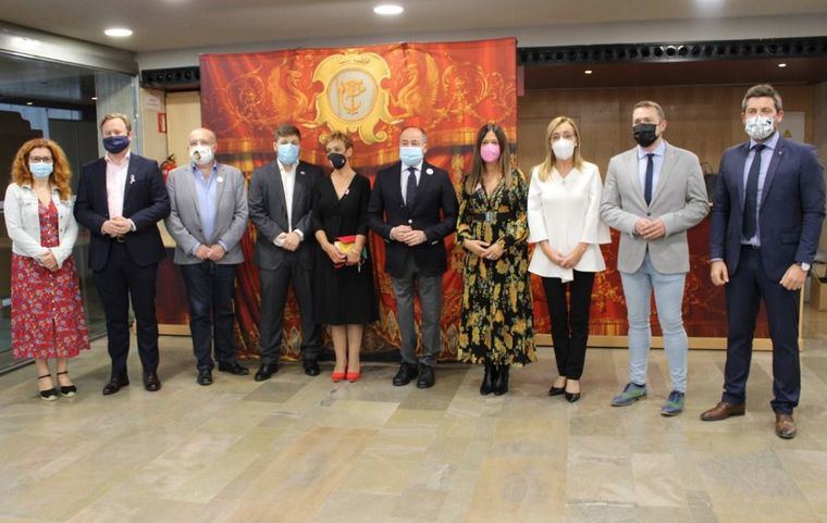Nacho Hernando recoge el Premio Pentesilea 2020 otorgado por la Asociación de Mujeres Afectadas de Cáncer de Mama y Ginecológicos de Albacete (AMAC)