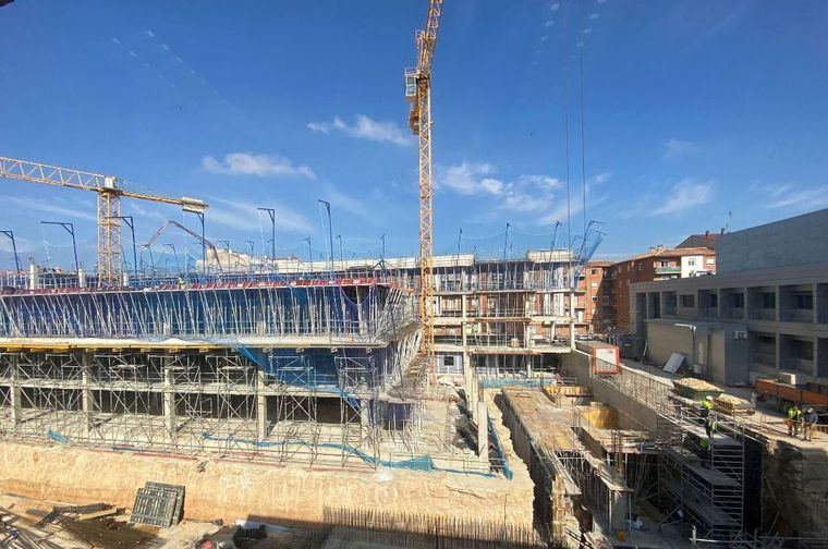 Las obras de ampliación del nuevo Hospital General de Albacete están a punto de finalizar la estructura del edificio de actividad ambulatoria