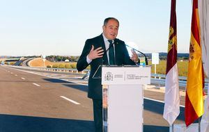 El alcalde asegura ante la ministra de Transportes que la Autovía de Linares es “vital” para Albacete