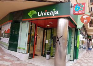 Unicaja planea reducir 261 empleos y cerrar 144 oficinas en Castilla-La Mancha