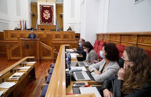 Pleno.- Rechazada la enmienda a la totalidad del PP a los presupuestos con voto en contra de PSOE y abstención de Ciudadanos