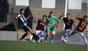 4-1. El Albacete sale goleado de La Línea de la Concepción tras otro ridículo