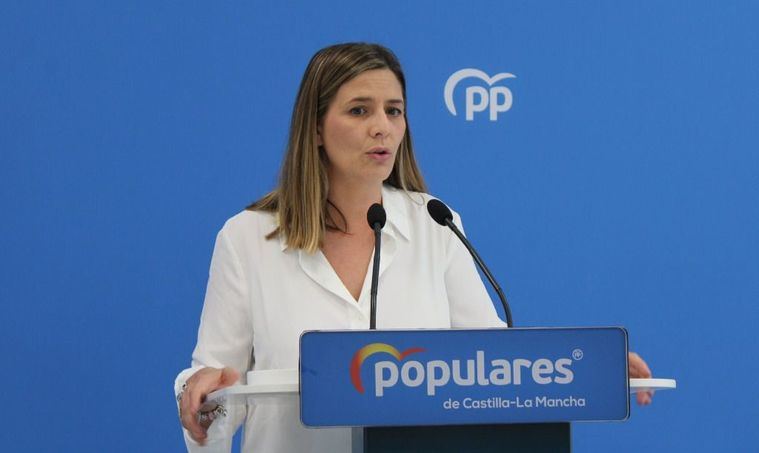 El PP pide 'papeles y resultados' a Page sobre su viaje a Abu Dhabi y el PSOE defiende que puede traer 'muchos beneficios'