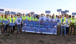 Manuel Serrano: “Sánchez pretende terminar la Autovía de Linares cuando Emilio Sáez tenga 81 años y hasta entonces permanecerá callado”