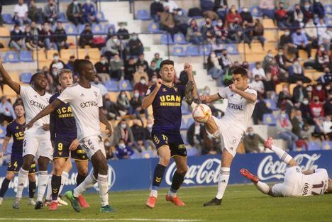 1-2.- El Albacete gana con autoridad en el estadio del UCAM Murcia