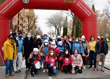 La Diputación de Albacete ‘corre’ por la salud de las mujeres en la XIII carrera solidaria ‘Memorial María José Merlos’ de AMAC