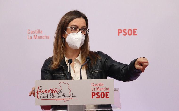 Esther Padilla destaca que el acuerdo de la reforma laboral “combate la precariedad” e impulsa “el crecimiento económico y la creación de empleo”