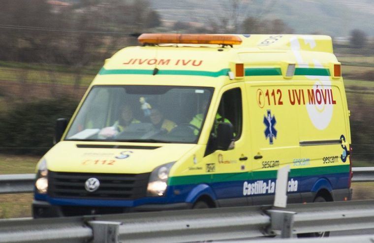 Sucesos.- Tres trasladados al hospital, entre ellos un niño de 2 años, tras la colisión de dos vehículos