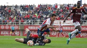 0-0.- El Albacete saca un punto al empatar en Algeciras y sigue líder