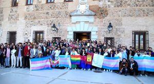 Castilla-La Mancha aprueba por unanimidad su ley LGTBI, que garantiza derechos del colectivo