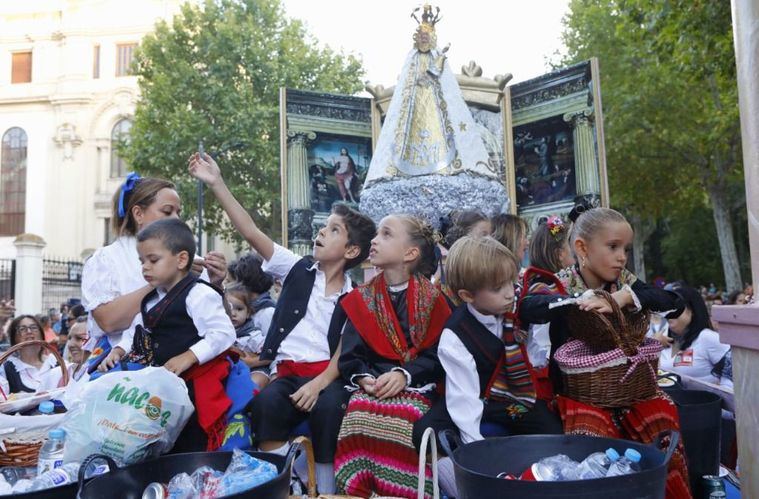 La Concejalía de Feria abre, desde hoy y hasta el 15 de junio, el plazo de inscripción para el Concurso de Carrozas convocado para la Cabalgata de Feria