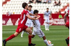 El alcalde invita a la afición del Alba a seguir el encuentro contra el Rayo Majadahonda en la pantalla gigante que instalará hoy el Ayuntamiento en el ‘pincho’ de la Feria