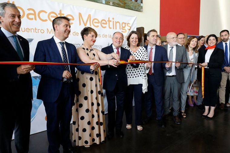 El alcalde destaca que el ‘Meetings 2022’ tiene su razón de ser en el centenar de empresas y en todos los trabajadores y trabajadoras del sector en Albacete