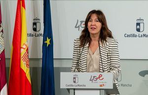 Blanca Fernández celebra la "magnífica noticia" de reducción de deuda de Castilla-La Mancha y recuerda que "el PP la duplicó
