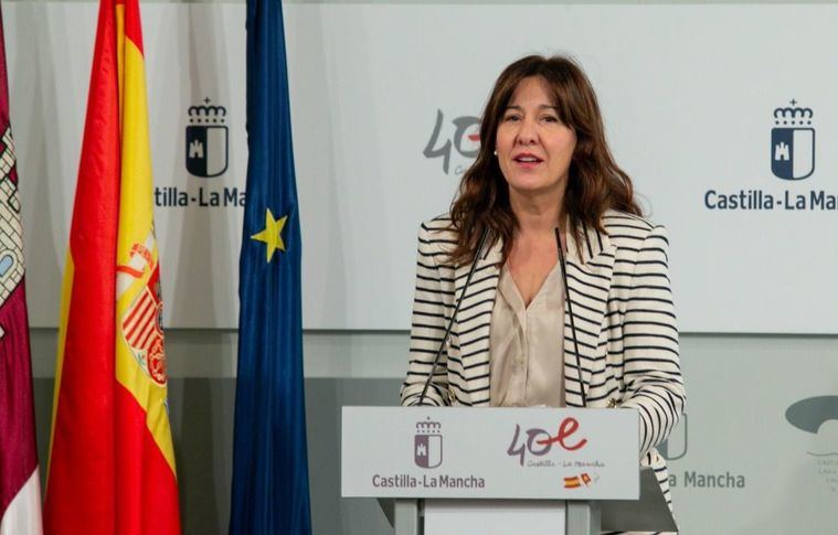 Blanca Fernández celebra la 'magnífica noticia' de reducción de deuda de Castilla-La Mancha y recuerda que 'el PP la duplicó