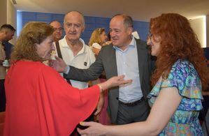 El alcalde de Albacete insta a “retomar la conciencia del buen trato y el respeto a nuestros mayores, a quienes les debemos tanto”