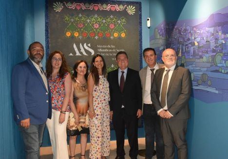 Cabañero subraya que el Museo de las Alfombras de Serrín de Elche de la Sierra es un referente nacional e internacional del arte efímero