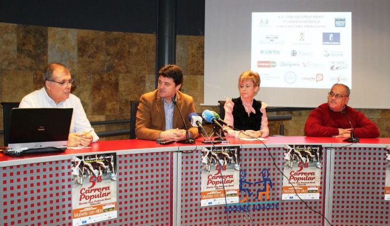 Francisco Navarro anima a la participación en la 5ª Carrera Popular del Barrio San Antonio Abad y el Zumba contra la Violencia de Género