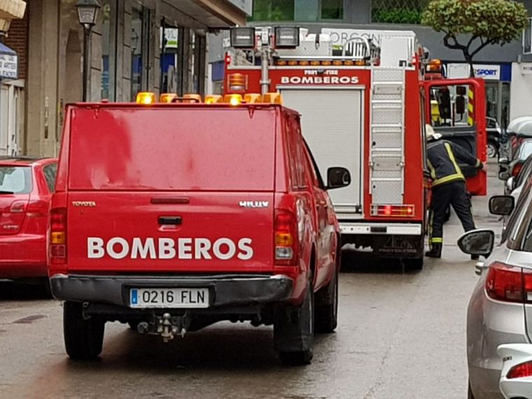 Cuatro personas afectadas en el incendio de una vivienda en la calle Collado Piña de Albacete
