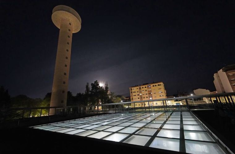 Comienzan las visitas nocturnas al Centro de Interpretación del Agua de Albacete, que amplía su horario para acercar el CIAb de noche a más de 2.000 personas