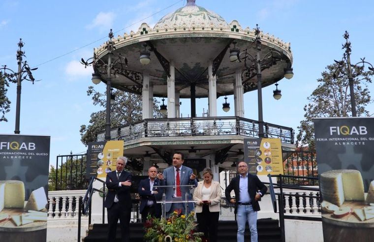 Nace con “éxito” la Feria Internacional del Queso en Albacete, un proyecto colectivo que lleva “el campo a la ciudad más grande de Castilla-La Mancha”